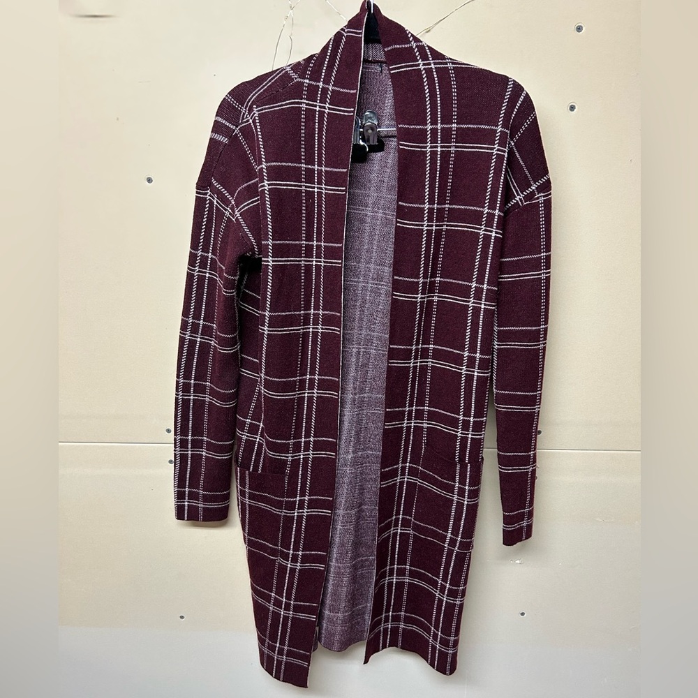 2/$20❤️- CARDIGAN | Women’s cardigan sized small/medium